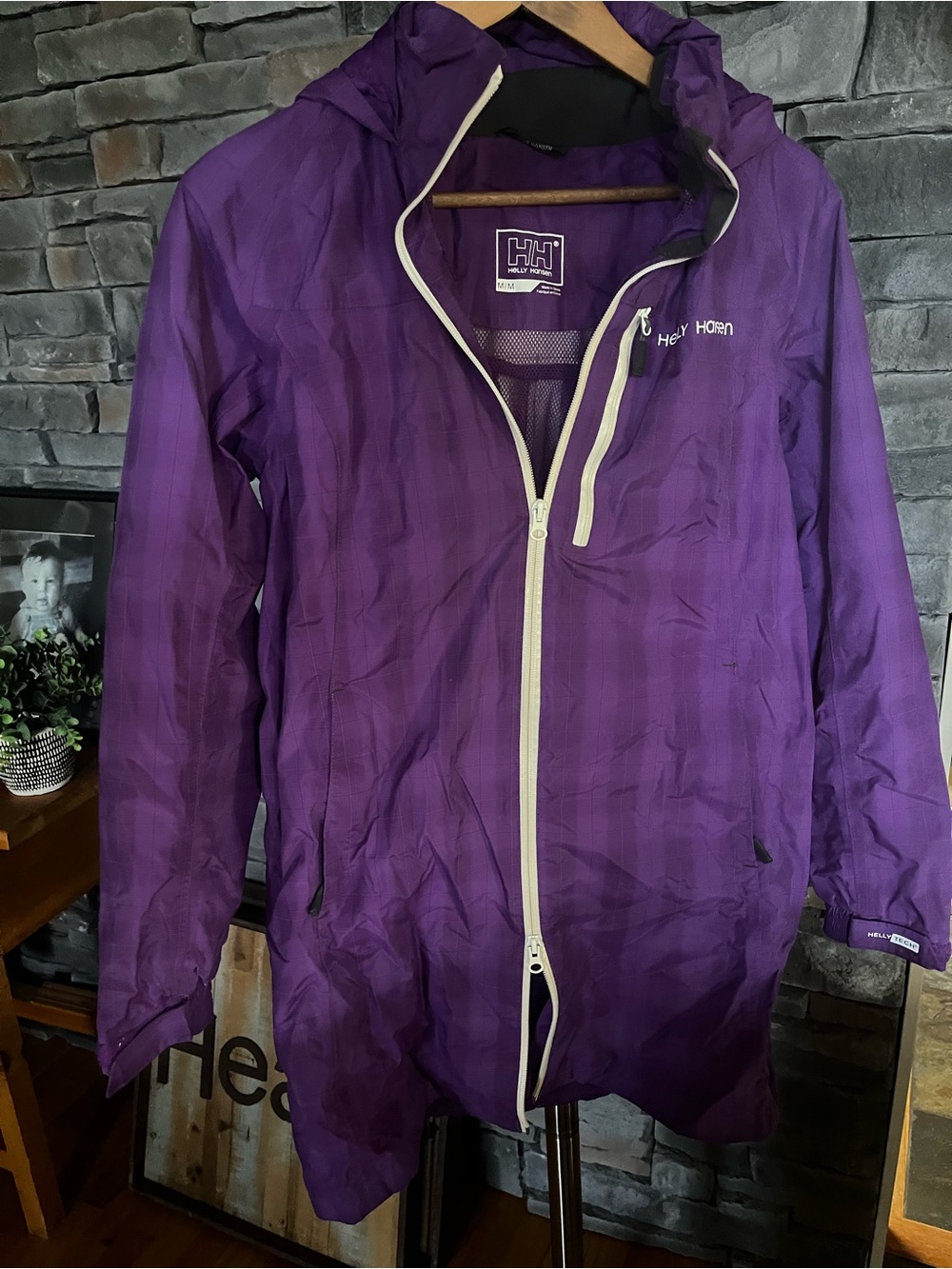 Helly Hansen Purple Women's Hooded Shell Jacket with White Zipper